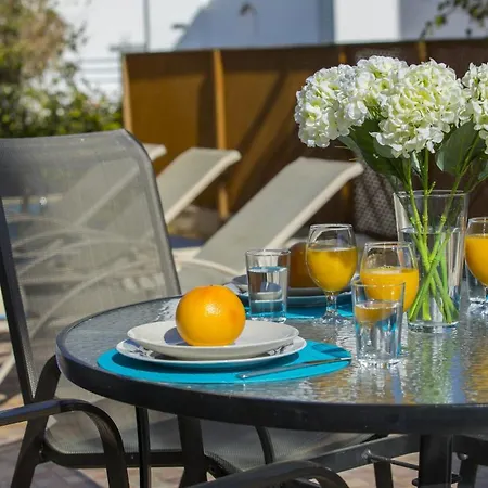 빌라 Imagine Your Family Renting This Contemporary Style Villa, Protaras Villa 1466
