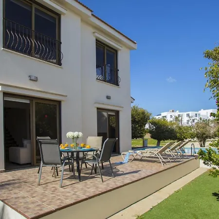 Imagine Your Family Renting This Contemporary Style Villa, Protaras Villa 1466 빌라